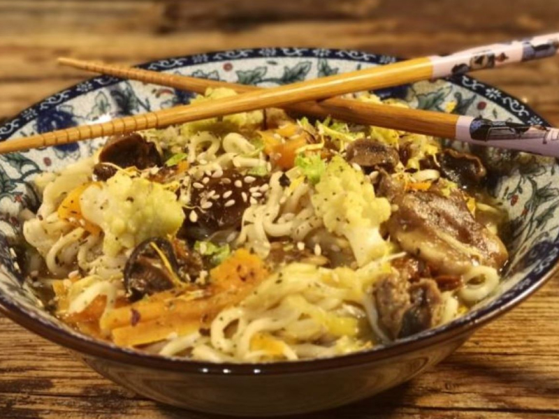 Nouilles chinoises au petit gris